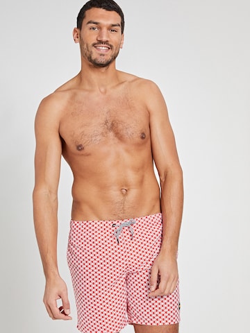 Pantaloncini da bagno 'Kite Tile' di Shiwi in rosso