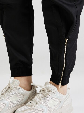 ONLY Carmakoma Tapered Broek 'CARMelia' in Zwart