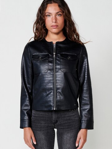 KOROSHI Between-season jacket in Black: front