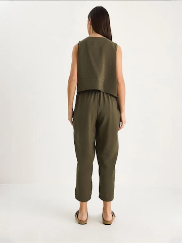 Completo pantalone di Bianco Lucci in verde