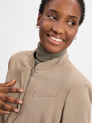 Veste mi-saison Marc Cain en beige