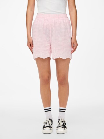 regular Pantaloni di PIECES in rosa: frontale