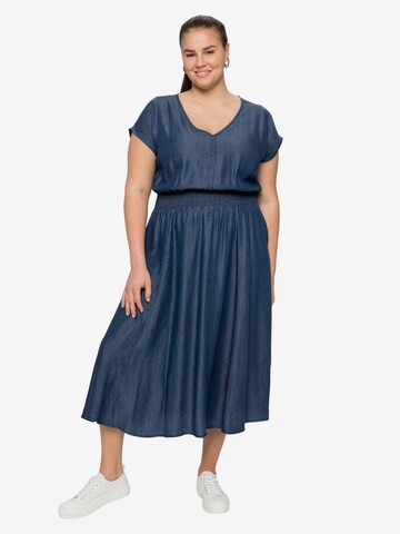 SHEEGO Dress in Blue: front