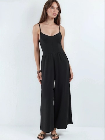 Tuta jumpsuit di Hiccup in nero: frontale