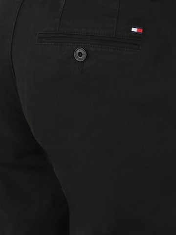 regular Pantaloni chino 'DENTON ESSENTIAL' di TOMMY HILFIGER in nero