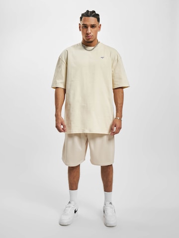 DEF Paita värissä beige: etupuoli