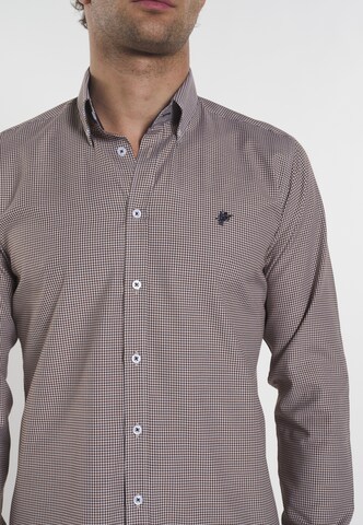 DENIM CULTURE - Ajuste regular Camisa 'Benjamin' en marrón