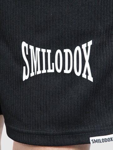 Smilodox Loose fit Sports trousers ' Classic Ripp ' in Black