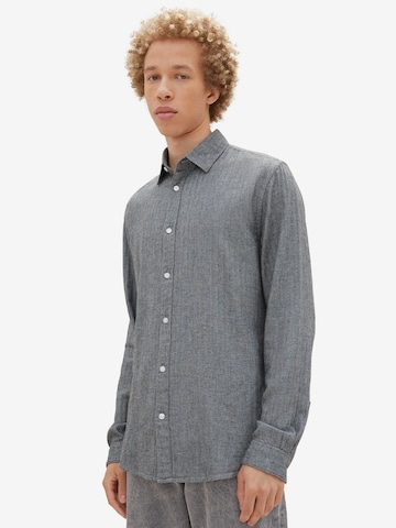 Coupe regular Chemise TOM TAILOR DENIM en bleu : devant