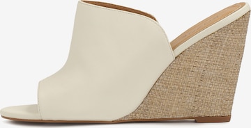 Zoccoletto di Kazar in beige: frontale