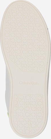 Calvin Klein Trampki niskie w kolorze biały