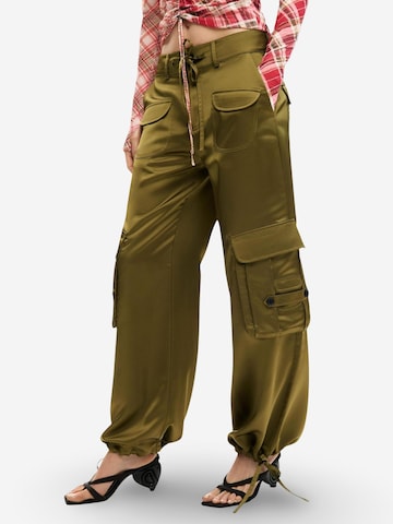 regular Pantaloni 'PANT_FAN 26SWPW48' di Desigual in verde: frontale