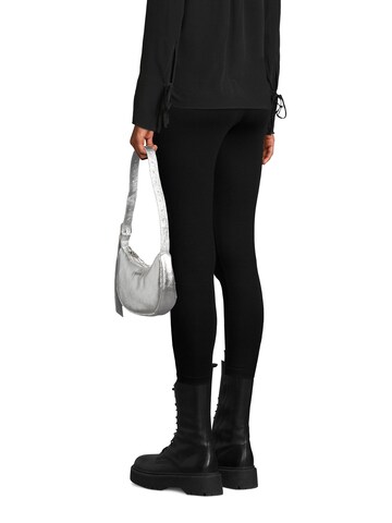 STEVE MADDEN Schoudertas 'Vesna' in Zilver: voorkant