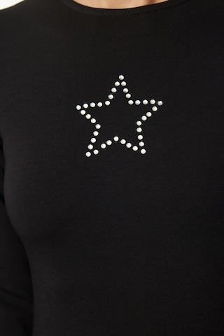 Trendyol Shirt in Schwarz