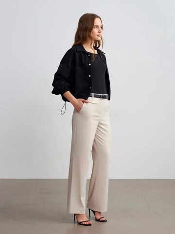 Regular Pantalon Dilvin en beige