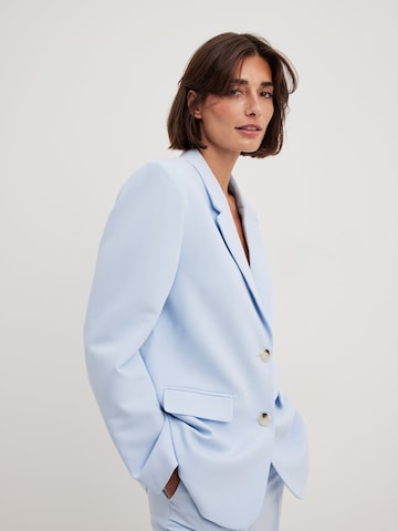 Blazer NA-KD en bleu : devant