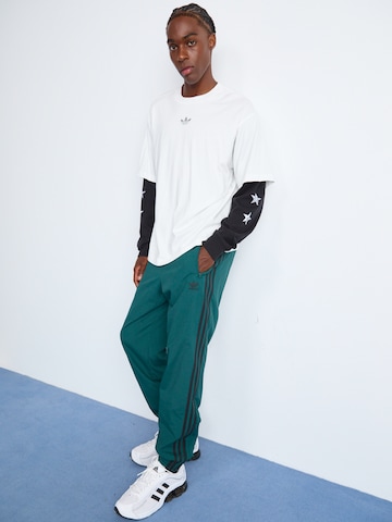 ADIDAS ORIGINALS Конический (Tapered) Штаны 'FBIRD' в Зеленый