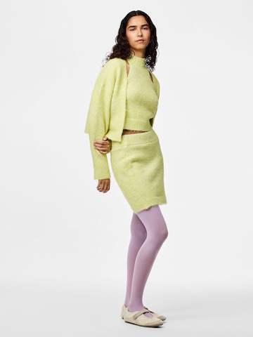 Cardigan 'PCSoftcrush' PIECES en jaune