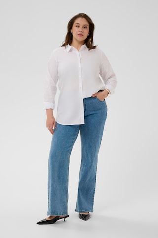 Coupe slim Jean 'KCflora' KAFFE CURVE en bleu