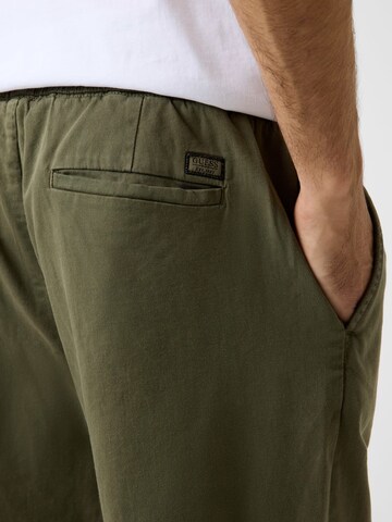 GUESS Regular Chino Pants 'Twill' in Green