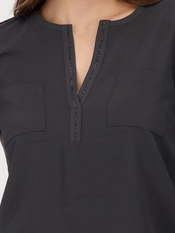 monari Halenka – černá