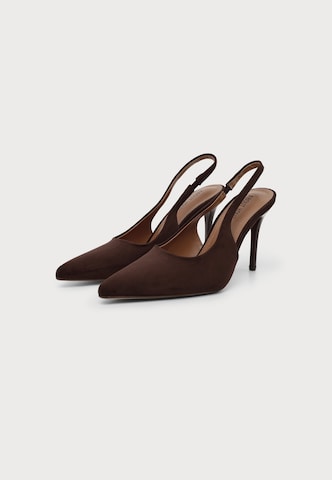ABOUT YOU Γόβες slingback 'Juna' σε καφέ