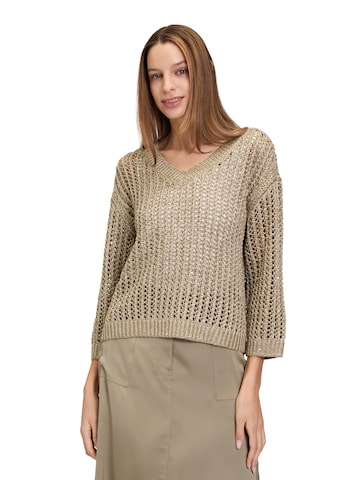 Betty Barclay Sweater in Green: front