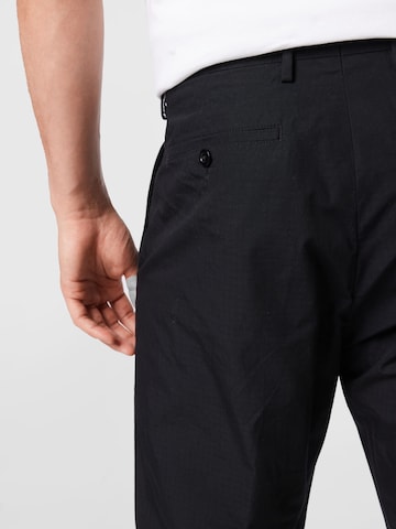 regular Pantaloni con pieghe 'Bill' di NN07 in nero