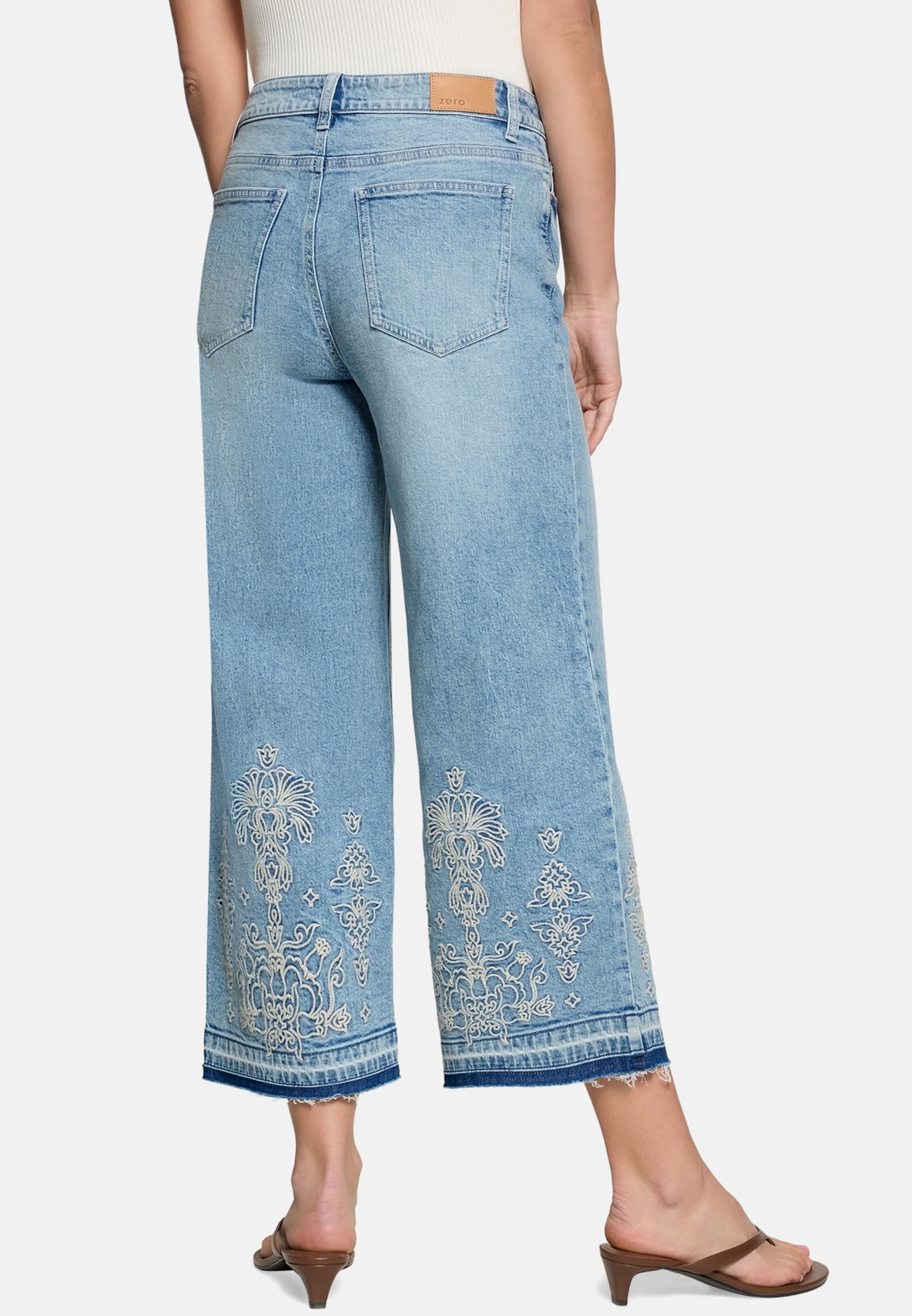 Skinny Jeans di zero in blu