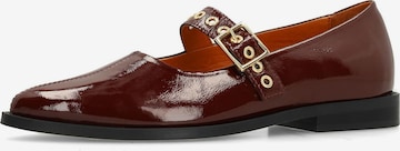 Chaussure basse MANFIELD en rouge : devant