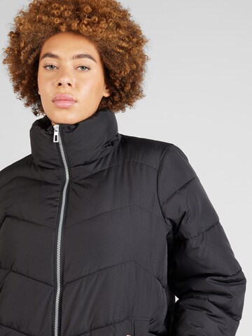 Vero Moda Curve Jacke 'LIGA' in Schwarz