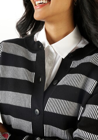 Aniston SELECTED Strickjacke in Schwarz