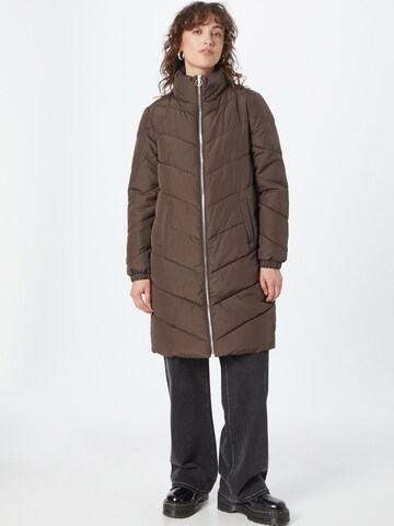 Manteau mi-saison 'New Finno' JDY en marron : devant