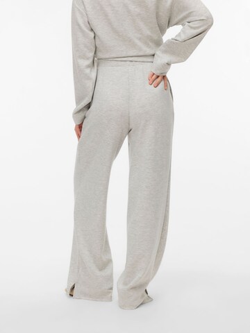 Loosefit Pantalon 'VMMHali' Vero Moda Maternity en gris