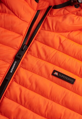 Veste mi-saison 'Fuji Lite' Superdry en orange