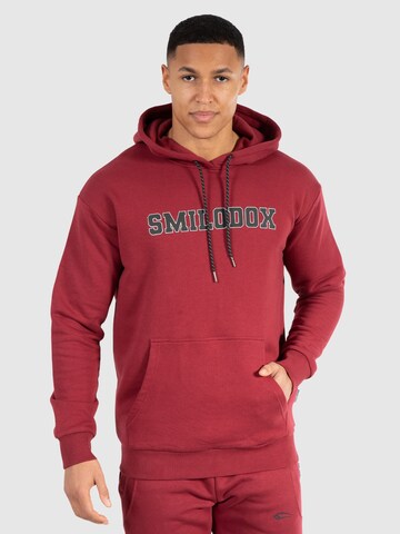 Smilodox Zip-Up Hoodie in Red: front