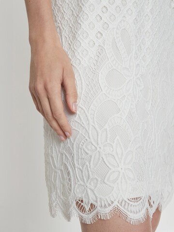 Ana Alcazar Dress 'Paemi' in White