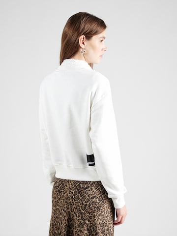 KARL LAGERFELD JEANS Sweatshirt 'Essential' in Weiß