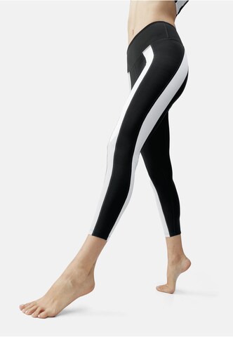 Born Living Yoga Skinny Sports trousers 'Bindi' in Black: front