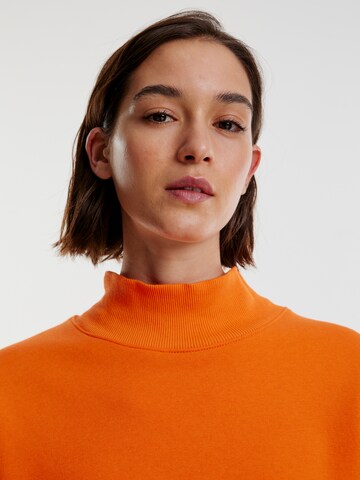 EDITED Sweatshirt 'Ayaka' in Orange