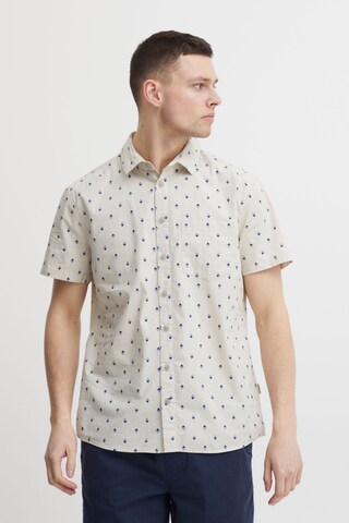 Coupe regular Chemise BLEND en gris : devant