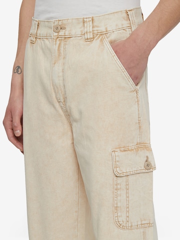 DICKIES Regular Cargohose 'NEWINGTON' in Beige