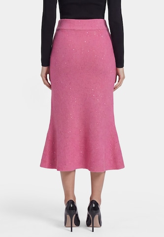 faina Rok in Roze