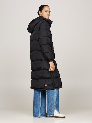 Manteau d’hiver 'Alaska' Tommy Jeans en noir : devant