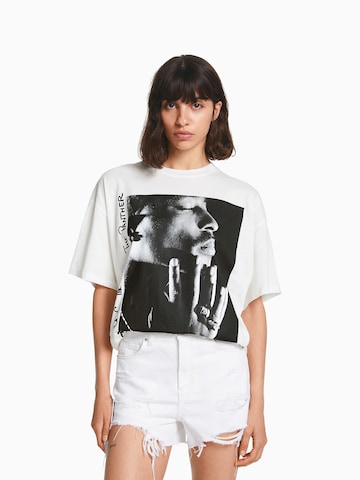 Bershka T-Shirt in Weiß: Vorderseite