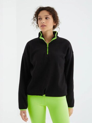 Tommy Life Sweatshirt 'Sweatshirts' in Black: front