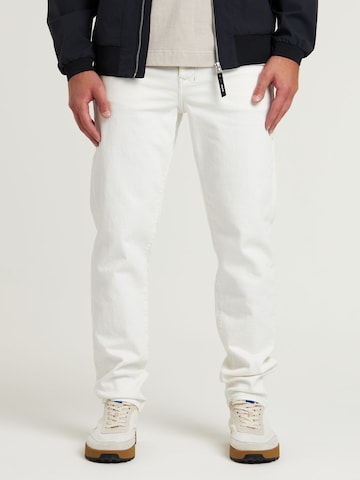 CHASIN' Regular Jeans in White
