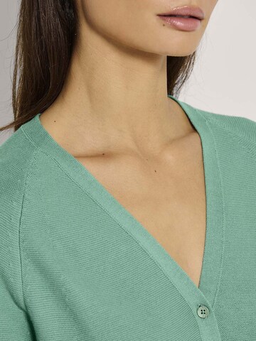 MADELEINE Gebreid vest in Groen