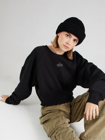 ALPHA INDUSTRIES Свитшот в Черный: спереди