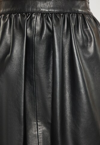 faina Skirt in Black